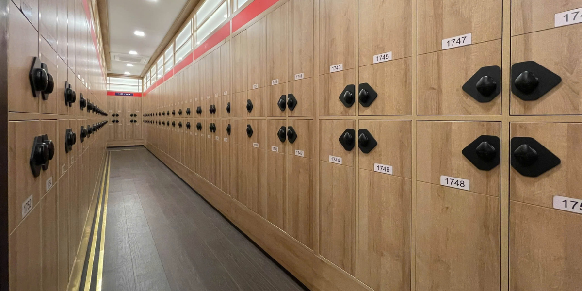 Tủ Locker Thông Minh Hồ Bơi: Giải Pháp An Toàn Cho Trải Nghiệm Tuyệt Vời